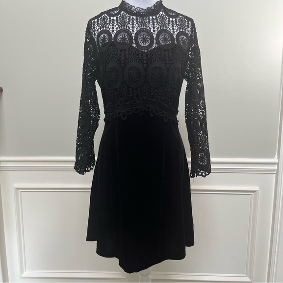 entro Dresses & Skirts - Entro Black Lace and Velvet Dress S